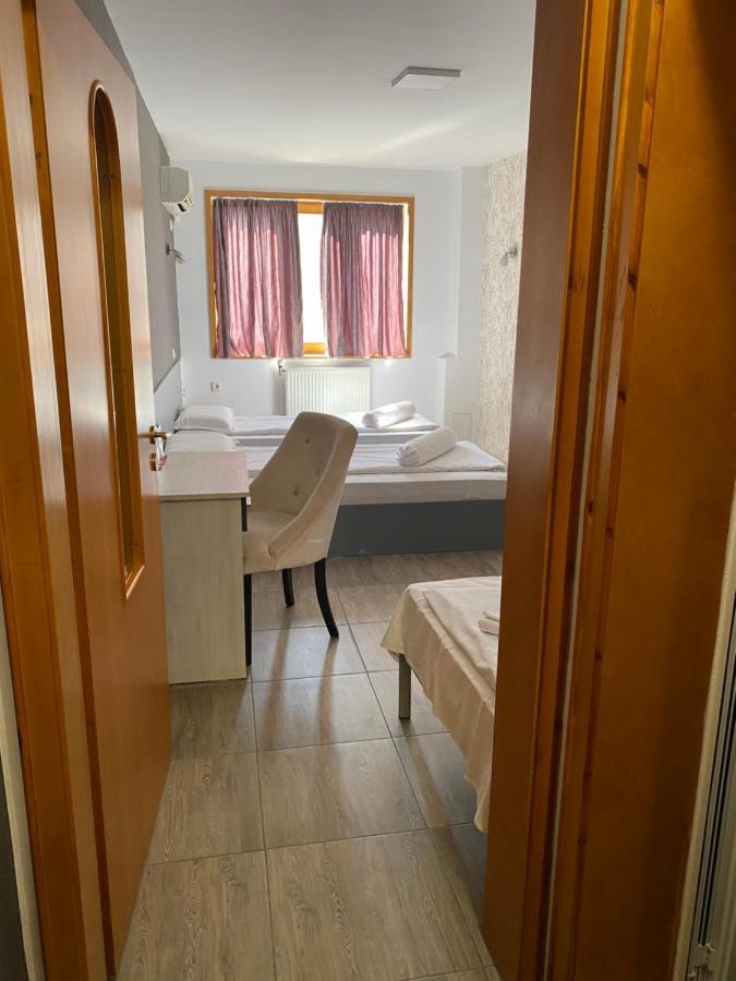 Family Hotel Amor روس المظهر الخارجي الصورة
