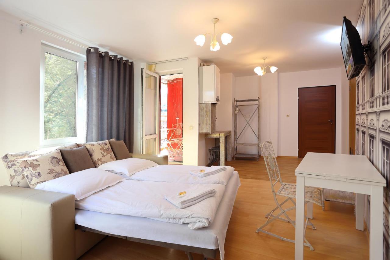 Family Hotel Amor روس المظهر الخارجي الصورة