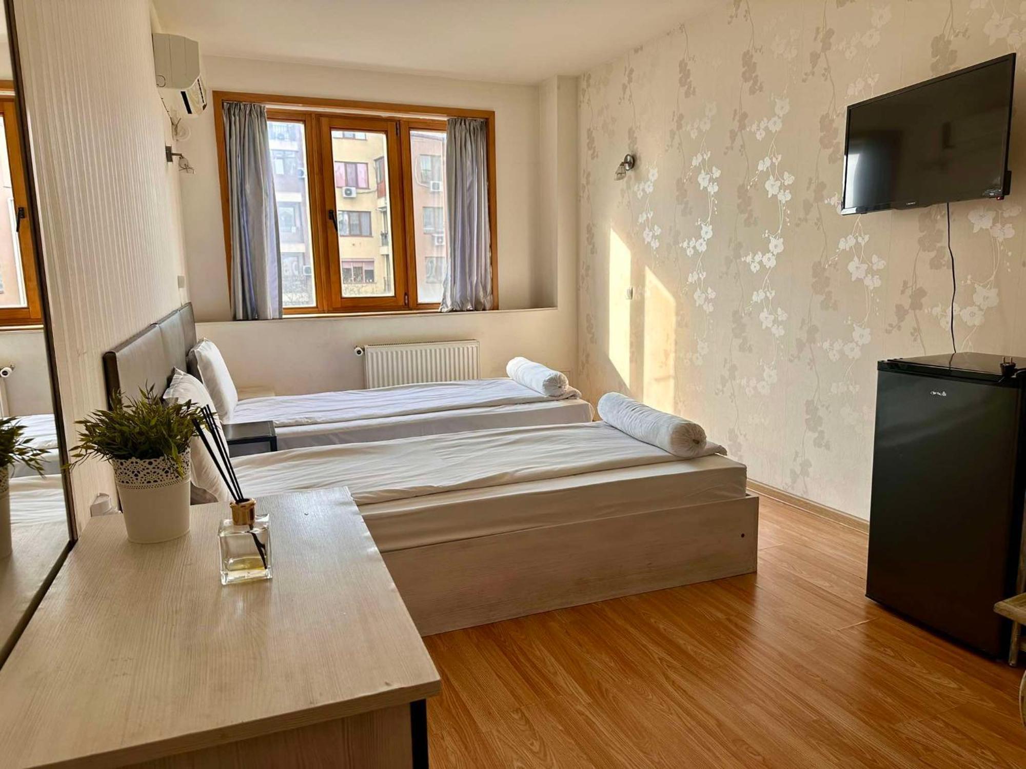 Family Hotel Amor روس المظهر الخارجي الصورة