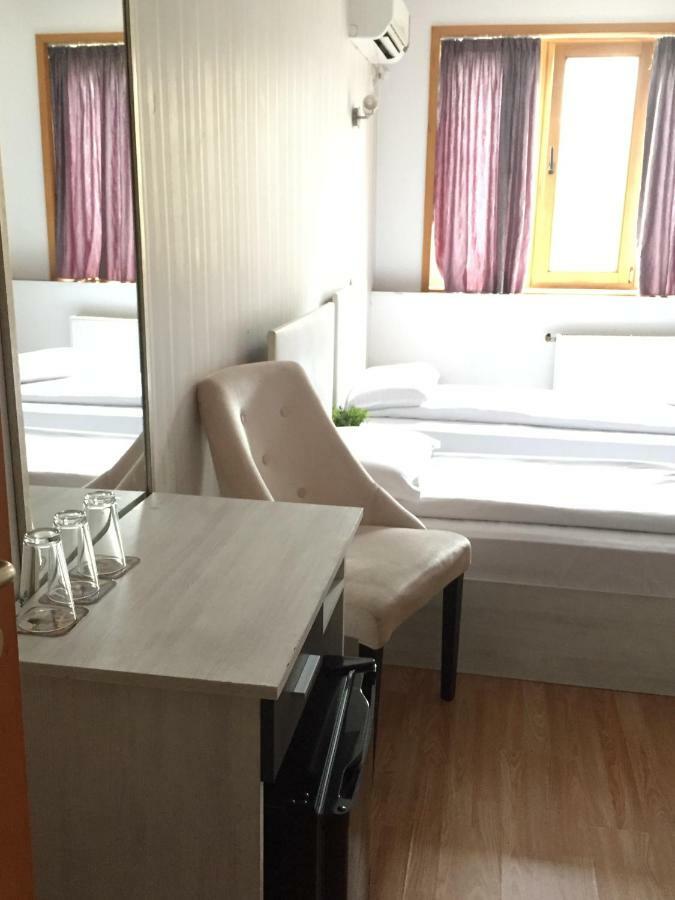 Family Hotel Amor روس المظهر الخارجي الصورة